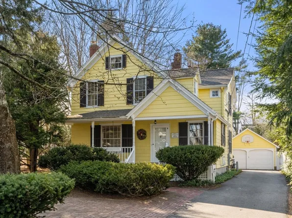 51 Wellesley St, Weston, MA 02493