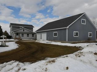 4415 S Ruess Rd, Owosso, MI 48867