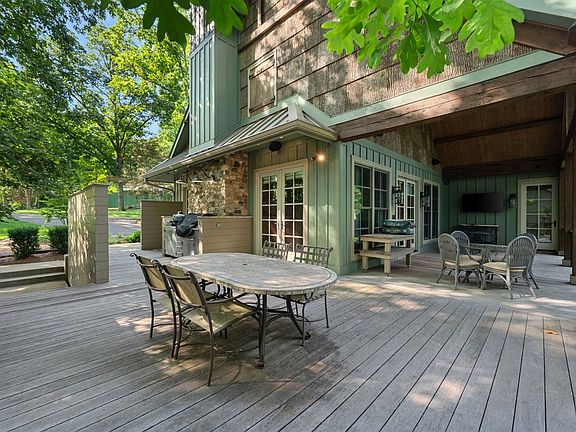 3rd image of 494 Yates Lake Dr