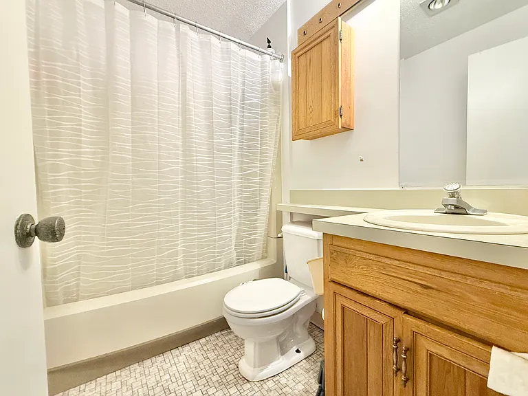 34A Padanaram Rd #127 — Photo 10