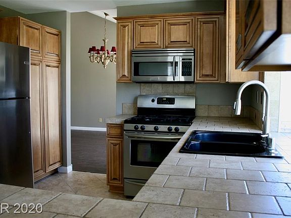 4th image of 2856 Channel Bay Dr