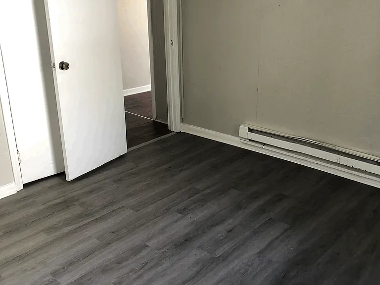 55 Oak St — Photo 6