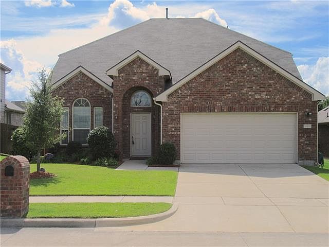 1st image of 413 Highland Fairway Ln
