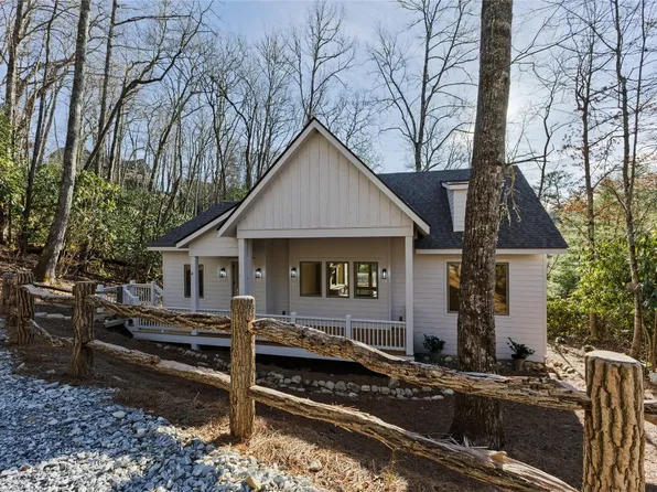 124 Winsome Way, Cashiers, NC 28717
