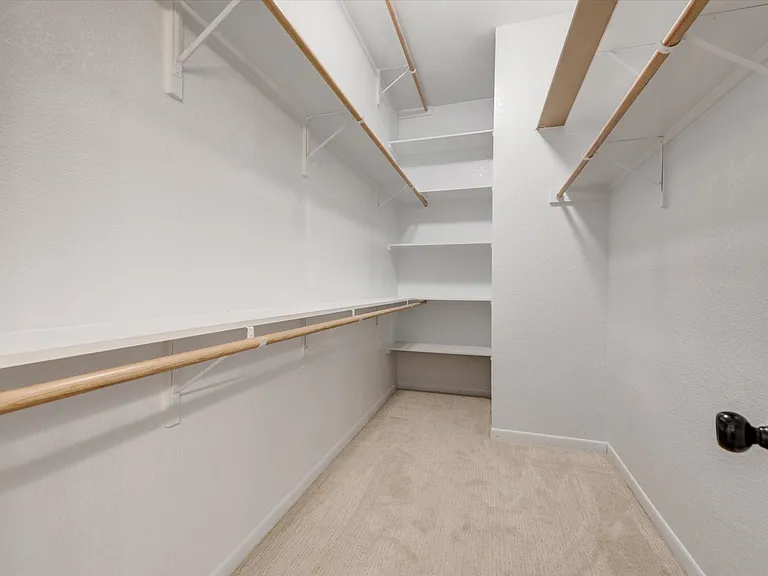2420 Fawkes Ln — Photo 31