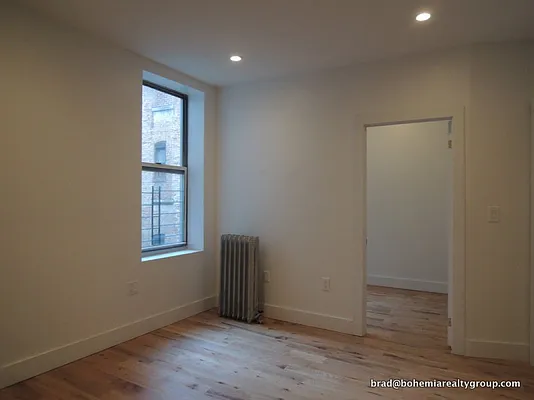 Rented by Bohemia Realty Group | media 12
