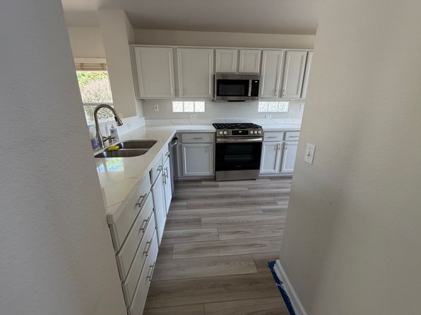 408 Garden Breeze Ct