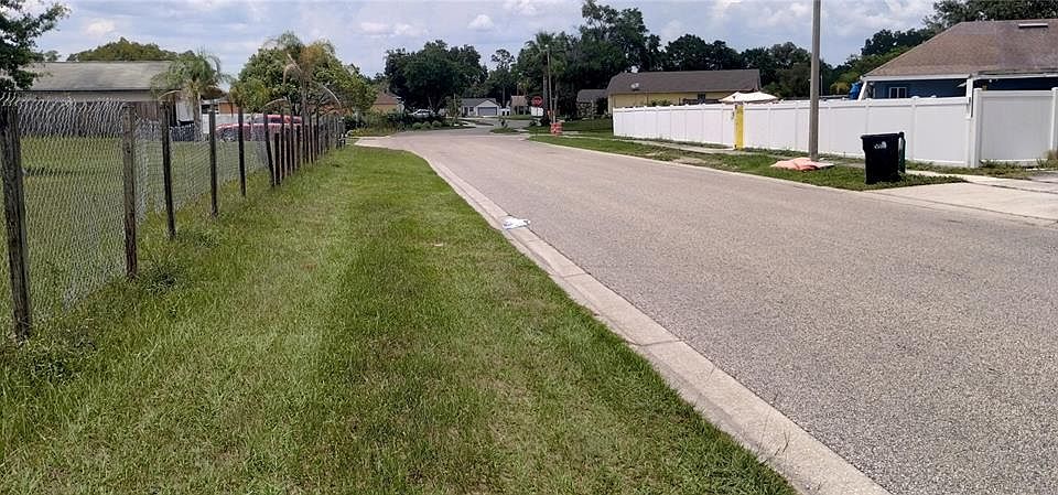 2nd image of Wages Way Lot 509