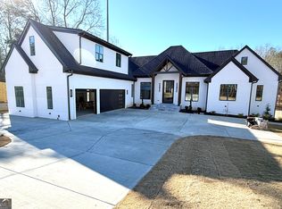 6996 Deaton Henry Rd, Flowery Branch, GA 30542