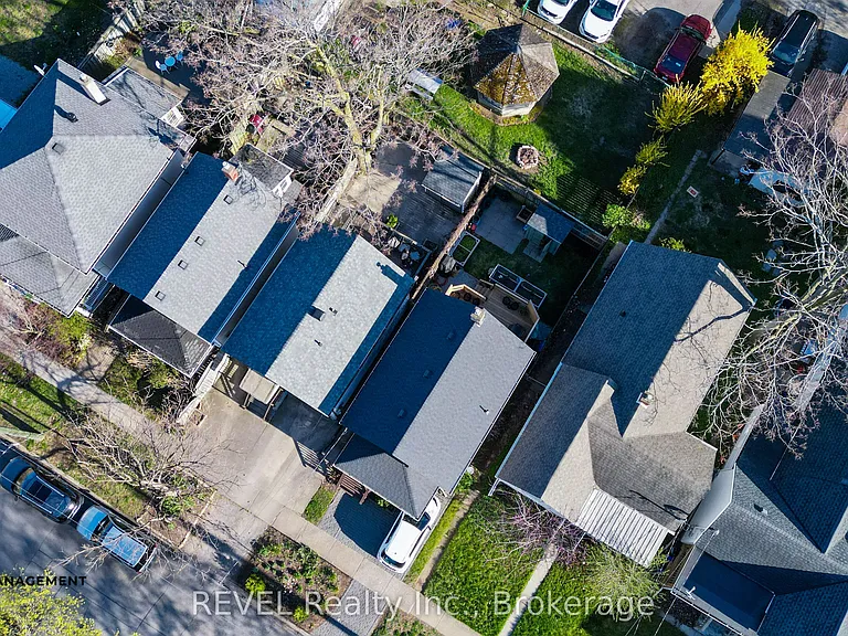 32 Edmund St — Photo 26