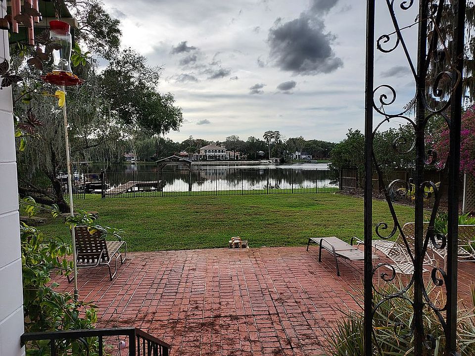 Gorgeous view and large lot