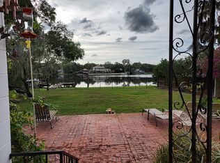 223 W Chapman Rd, Lutz, FL 33548