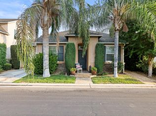 761 W Barcelona Ln, Clovis, CA 93619