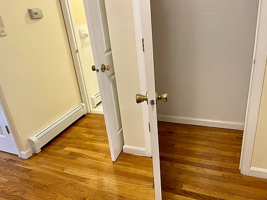 Rented by MQ Realty LLC | media 6