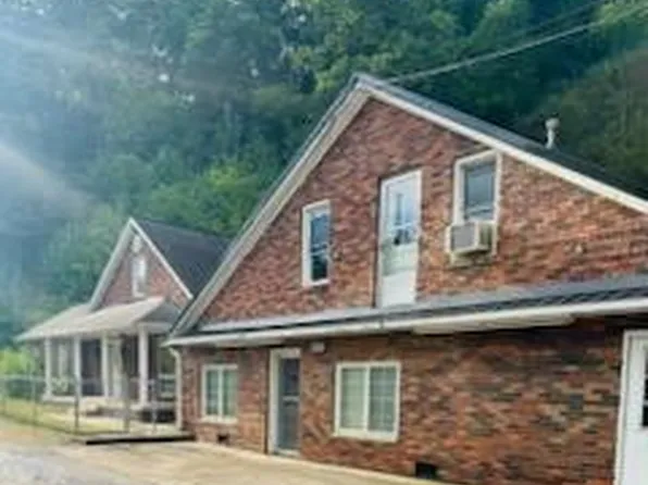 1781 Highway 160 S, Hindman, KY 41822