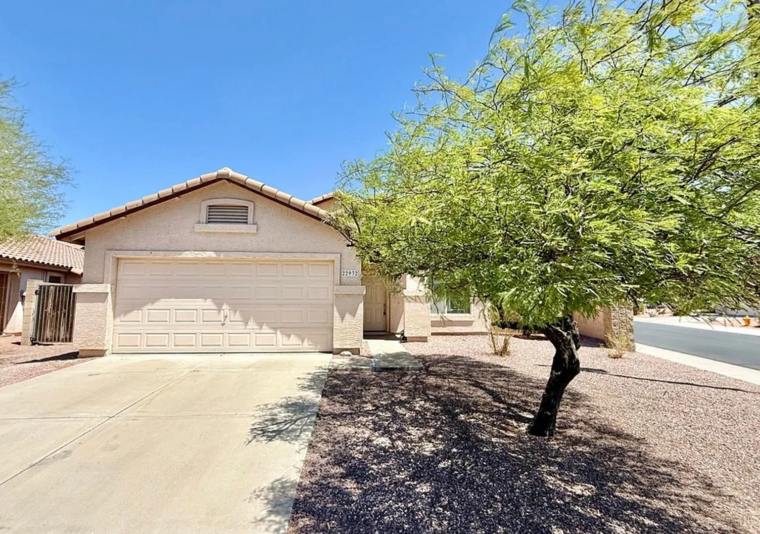 Welcome home to this charming 4-bedroom, 2-bath home ideally located close to shopping and freewa... — Photo 1
