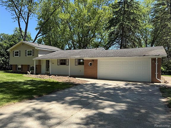 4th image of 6382 Houghten Dr