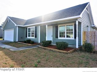 372 Woodwind Dr, Spring Lake, NC 28390