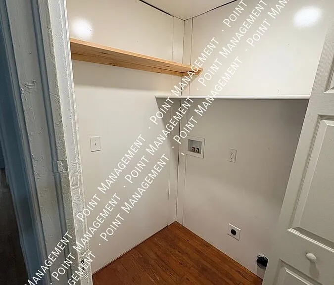 1329 Campbell Ave SW #1 — Photo 5