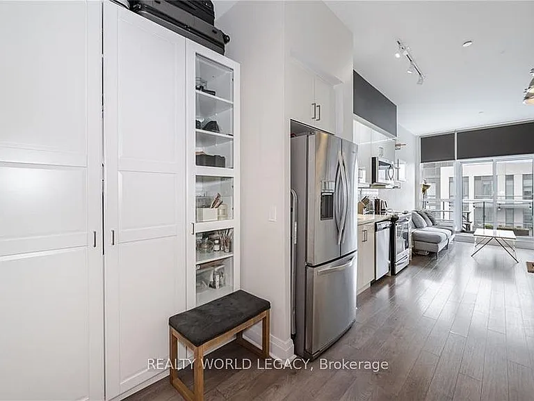 17 Zorra St #2407 — Photo 17