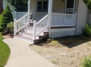435 Country Club Dr, Ellwood City, PA