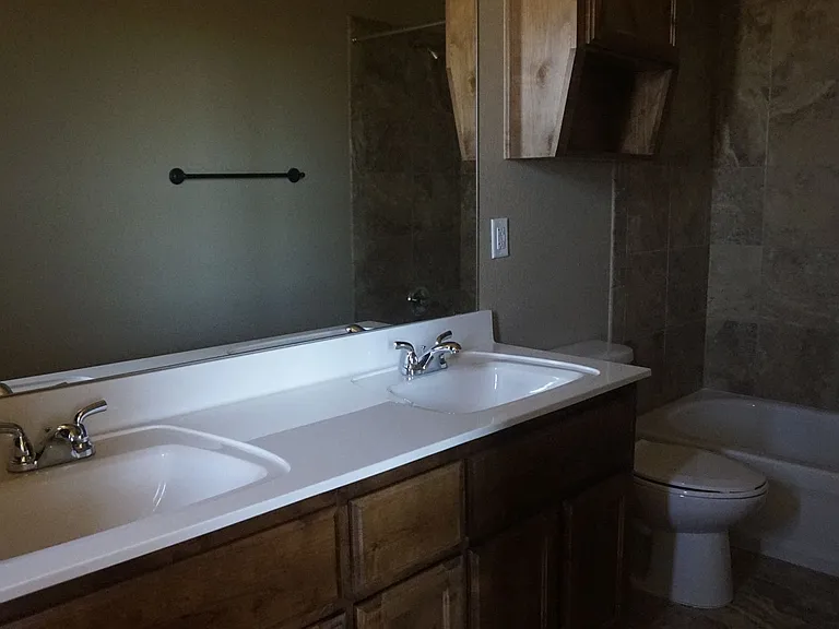 506 Sladecek — Photo 14
