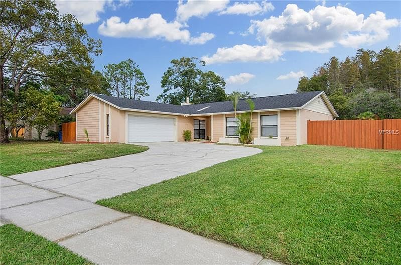 1st image of 15732 Gardenside Ln