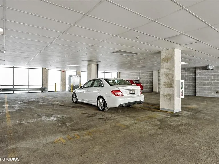 740 W Fulton St #908 — Photo 15