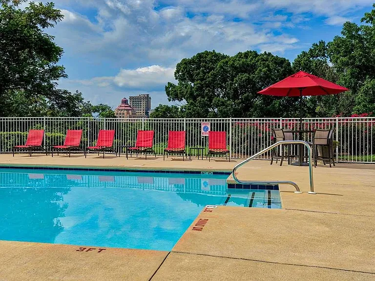 Woodberry Apartments — Photo 14