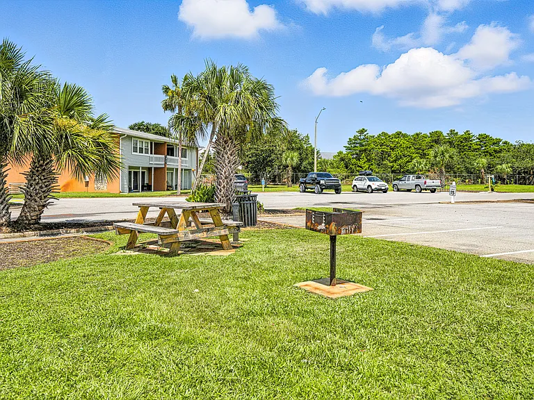 Gulf Terrace Dr — Photo 23