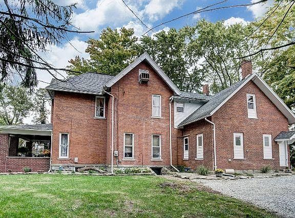 2nd image of 327 Bellefontaine Ave