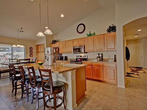 4th image of 46026 W Guilder Ave