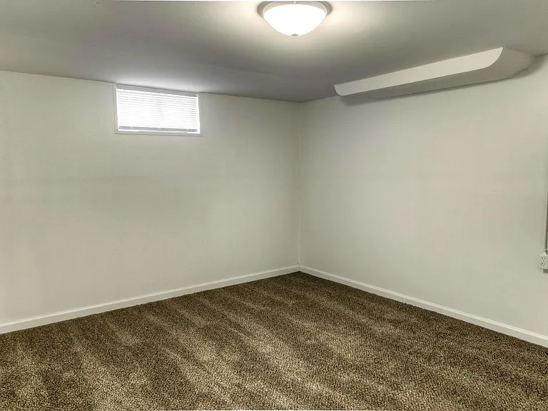 5129 Woolworth Ave — Photo 13