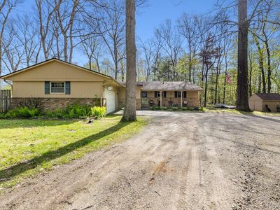 2700 N Hacker Rd, Howell, MI, 48855