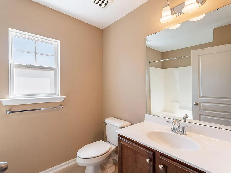 3001 Prospect Pkwy — Photo 16