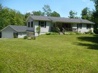 8723 Phillips Rd, Holland, NY 14080