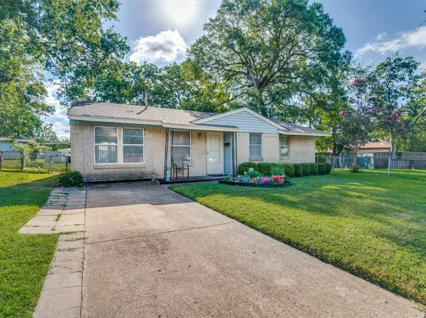 1007 Quincy Cir, Garland, TX 75040