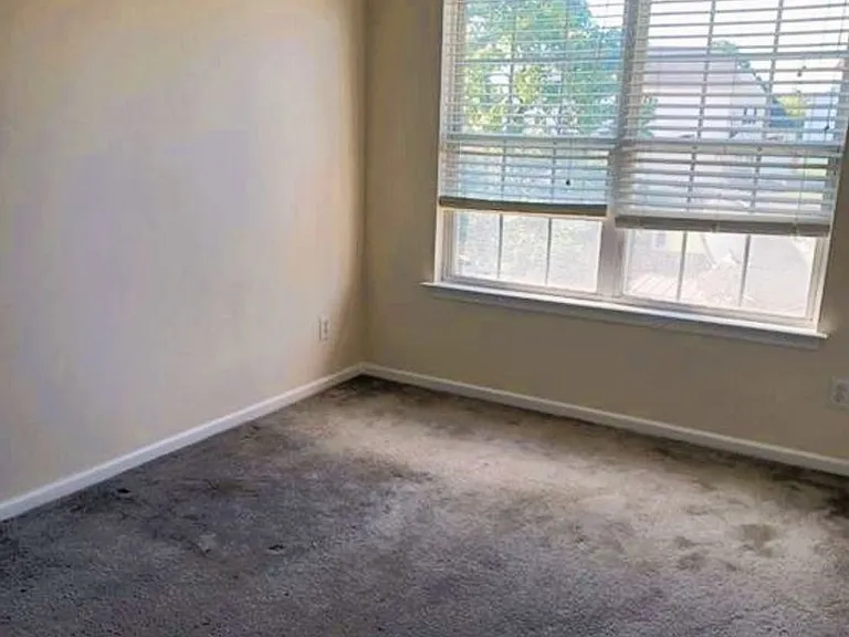 2229 Bizzone Cir — Photo 8