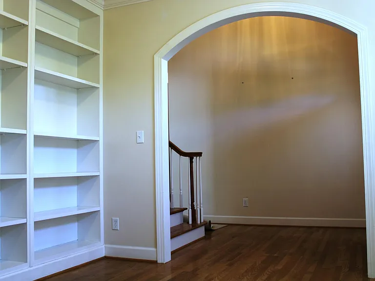 5050 Eagle Crest Rd — Photo 6