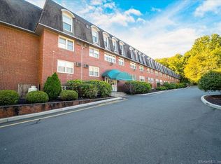 34 Padanaram Rd #317, Danbury, CT 06811