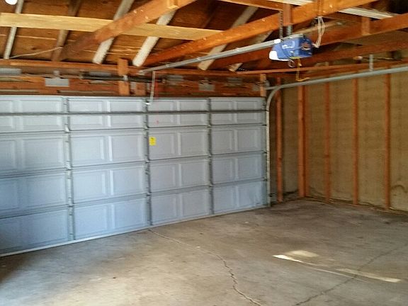 4th image of 2103 Sunnyside Dr
