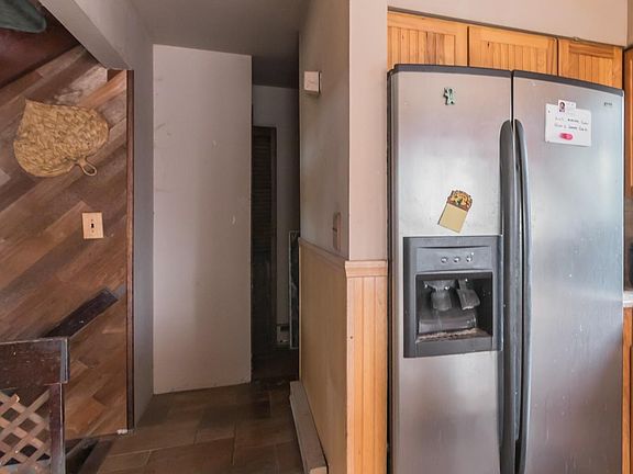 4th image of 130 Mello Ln