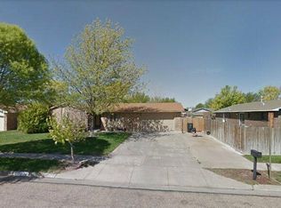 2109 Dennison St, Garden City, KS 67846