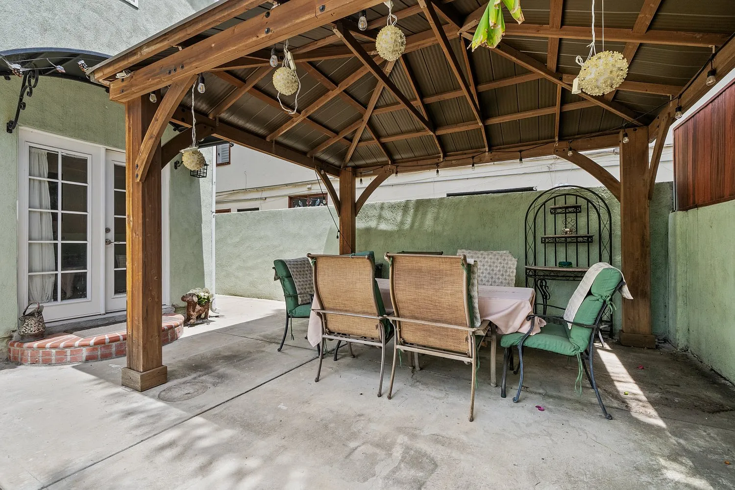 2 bed, 1000 sqft, $3,800 — Photo 4