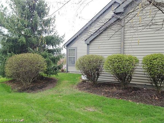 3rd image of 219 N Bayshore Dr
