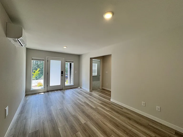 4255 Aberdeen Way NE — Photo 29