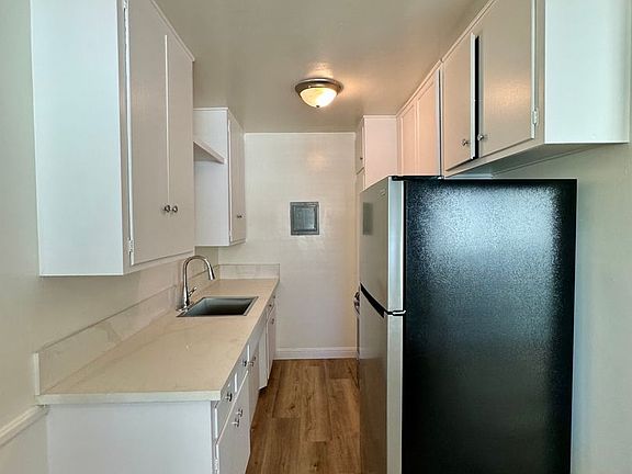 4th image of 2242 San Anseline Ave APT 5