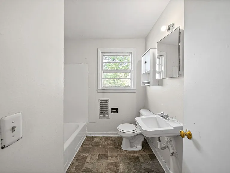 400 Highland Cir — Photo 15