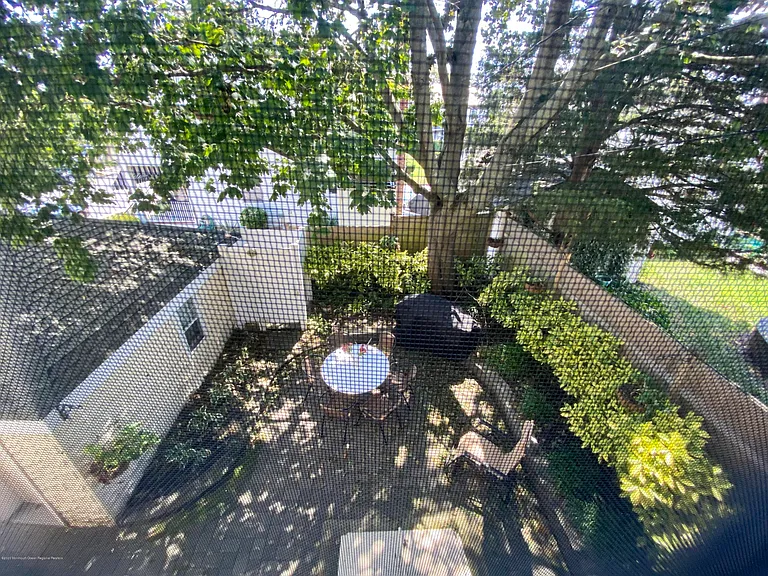 401 Garfield Ave — Photo 45