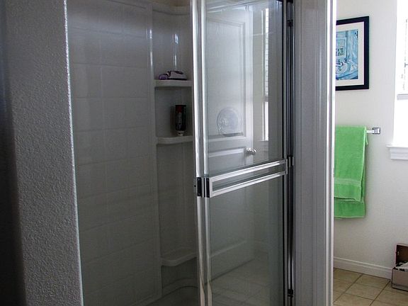 5th image of 820 Harbor Cliff Way Unit 256